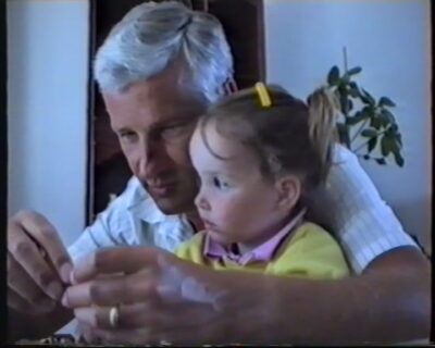 VTS_06_10_eten-en-op-visite-en-nog-wat-spelen-1991